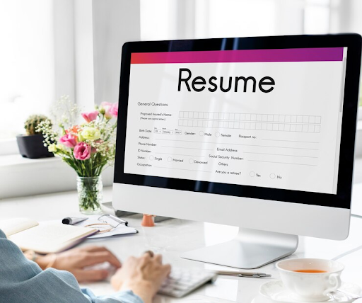 The Ultimate Guide to Choosing a Reliable CV Maker Online